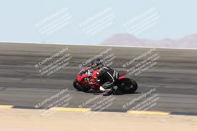 media/Apr-18-2025-CVMA Friday Practice (Fri) [[88baa45499]]/Racer 3/Session 2 (Bowl Pans)/